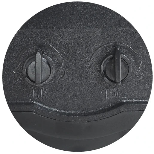 Bulkhead LED Security PIR 7W 3100K 500lm IP44 Black