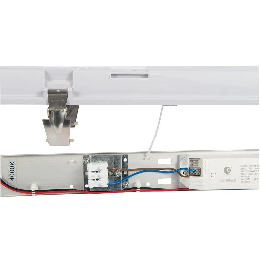 Luminaire x5S LED 4000K Anitcorrosive 3Hr IP65 36W 4320lm 5Ft