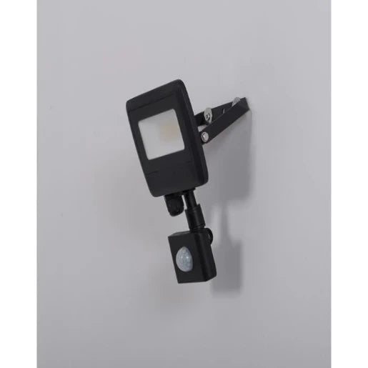 Siena Cr 20W 4000K Ip65 Led Pir Floodlight Black