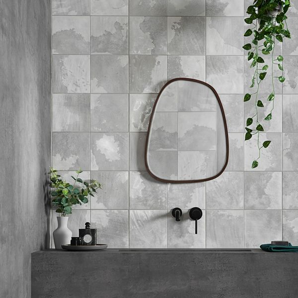 Sample - FS Tradition Square Silver LT Tile - 400x200 - Sample Tile