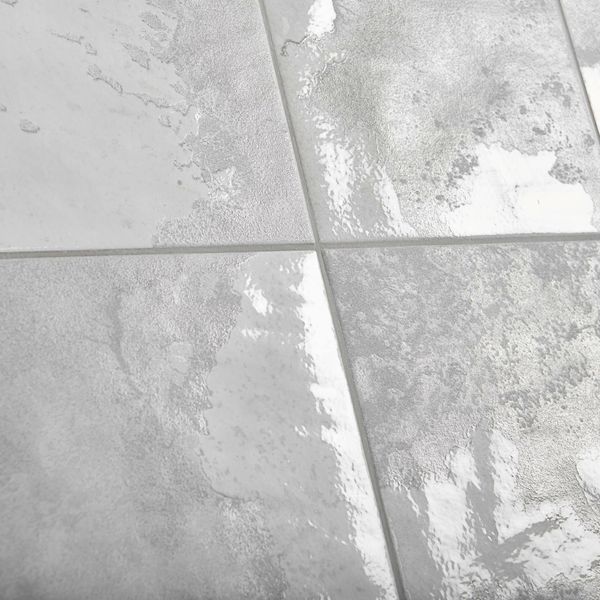 Sample - FS Tradition Square Silver LT Tile - 400x200 - Sample Tile