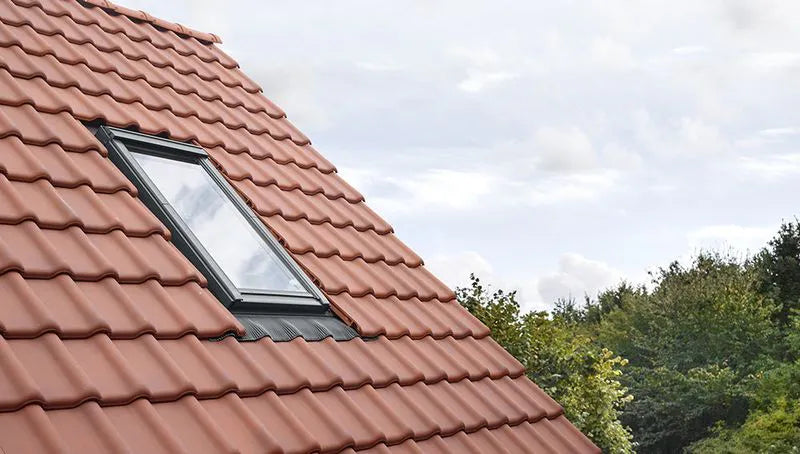 VELUX EDW 1000 Single Tile Flashing with BFX Underfelt Collar