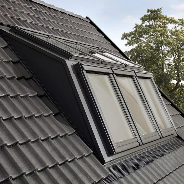 VELUX GGU MK06 SB0W32101 White Maintenance Free 6 Window Dormer System - 78cm x 118cm