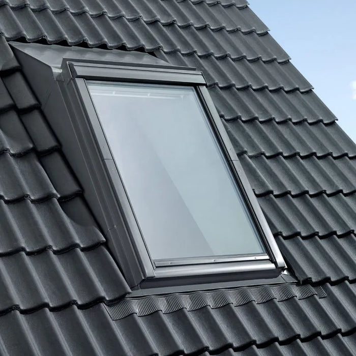 VELUX GGL SA0W11101 White Painted Centre Pivot Single Mini Dormer