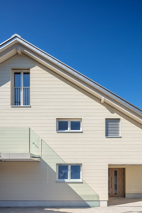 James Hardie VL Plank Cedar Cladding Lifestyle Image 